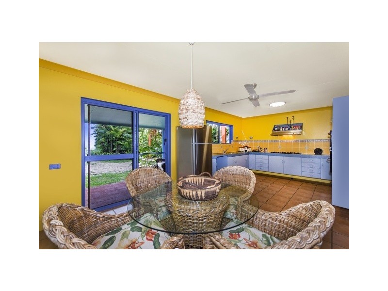 34 Holt Road, Garners Beach QLD 4852