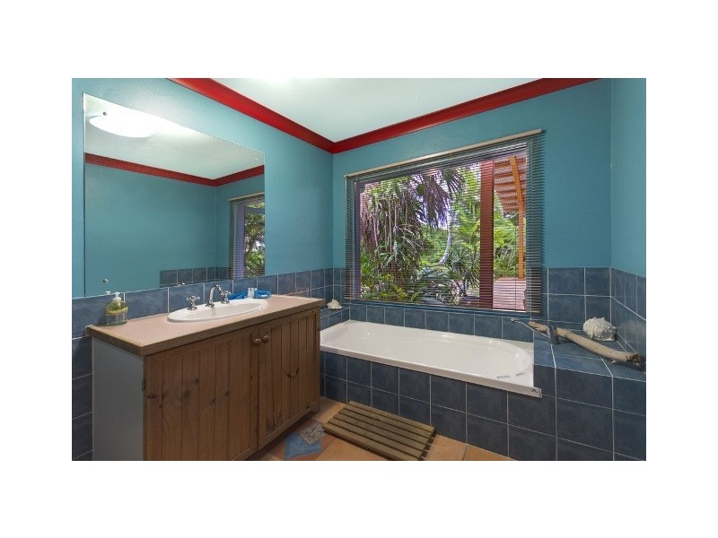 34 Holt Road, Garners Beach QLD 4852