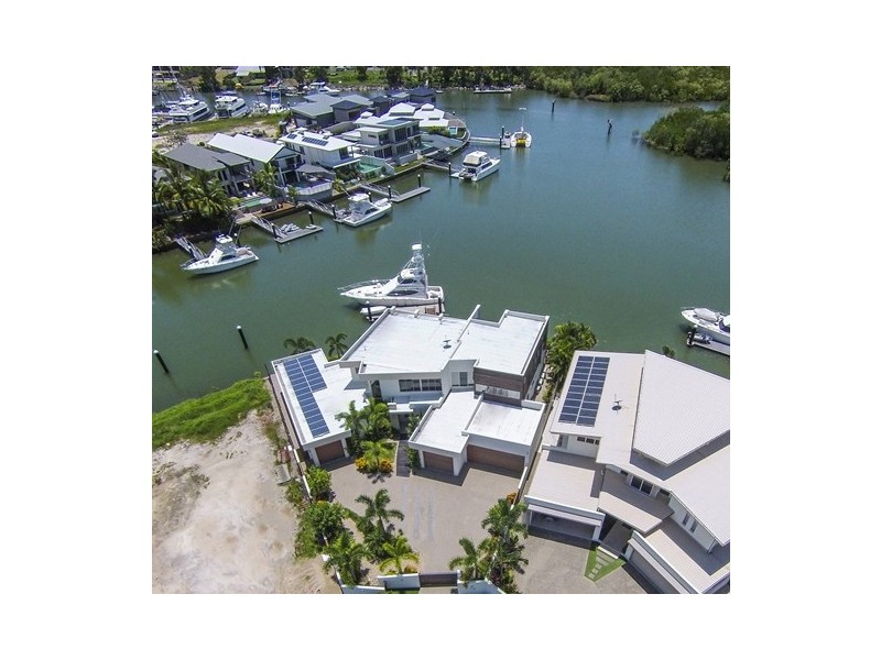 2 Ragamuffin Quay, Trinity Park QLD 4879