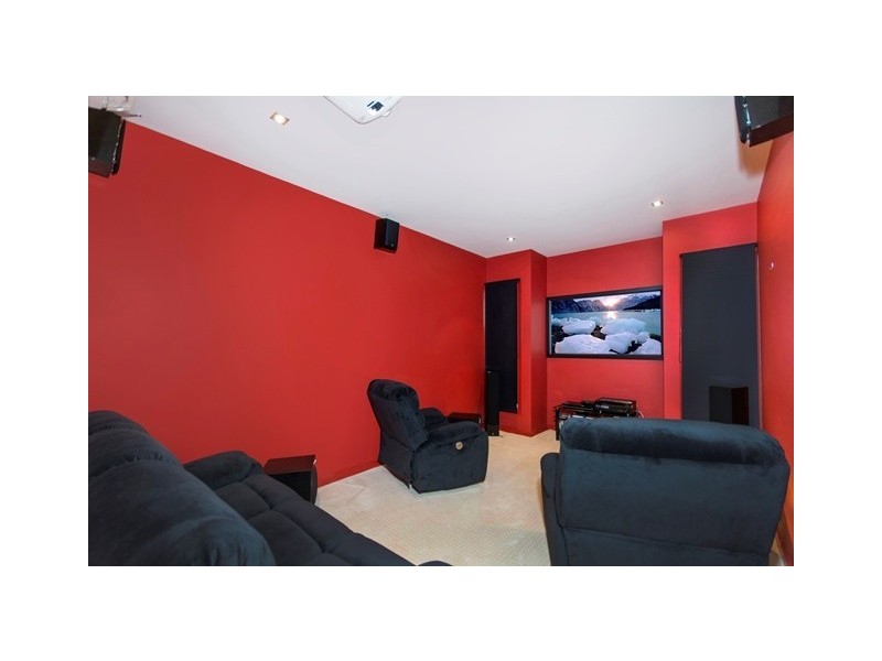 2 Ragamuffin Quay, Trinity Park QLD 4879