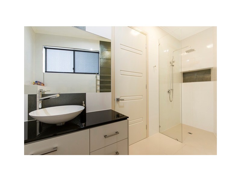 2 Ragamuffin Quay, Trinity Park QLD 4879