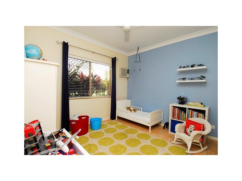 5/2-4 Oyster Court, Trinity Beach QLD 4879