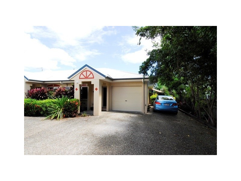 5/2-4 Oyster Court, Trinity Beach QLD 4879