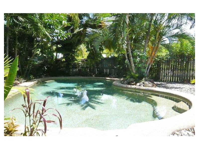 4 Ellwood, Kewarra Beach QLD 4879