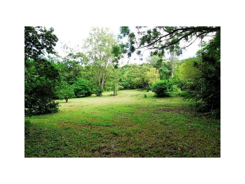 100 Stanton Road, Smithfield QLD 4878