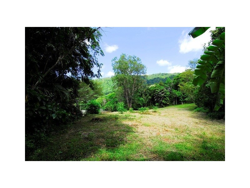 100 Stanton Road, Smithfield QLD 4878