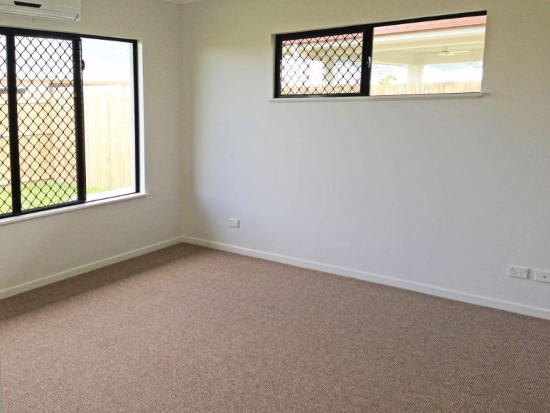 14 Marrabah Cl, Trinity Park QLD 4879