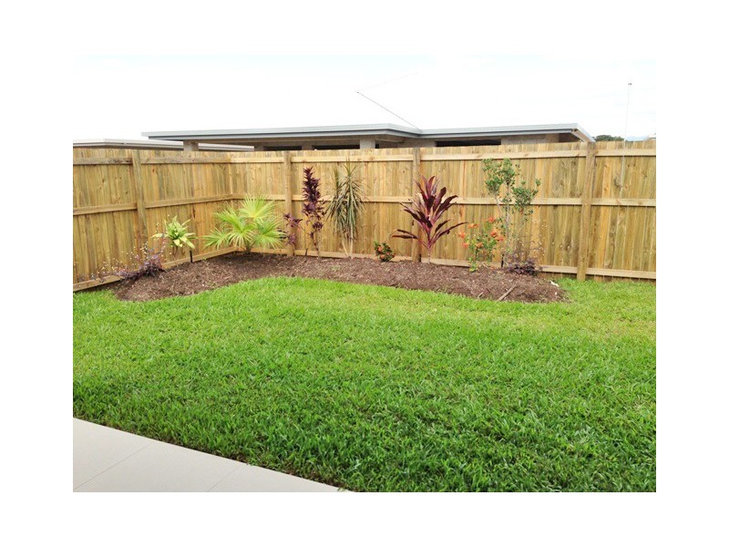 14 Marrabah Cl, Trinity Park QLD 4879