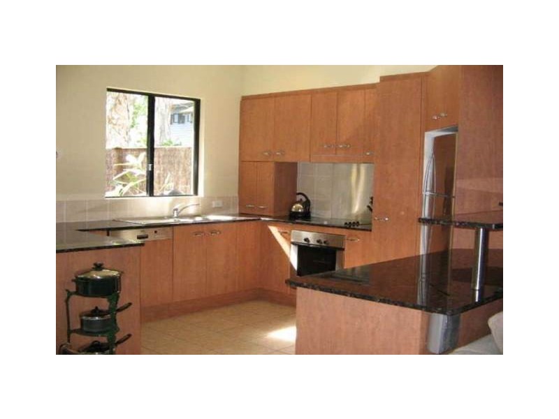 5/5 Arlington Esplanade, Clifton Beach QLD 4879