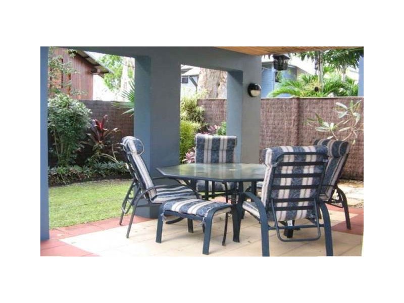 5/5 Arlington Esplanade, Clifton Beach QLD 4879