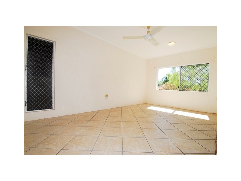 9 Coolum Close, Kewarra Beach QLD 4879