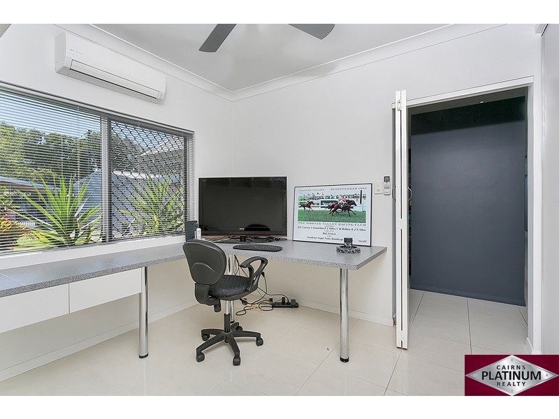 43 Riverside Parade, Trinity Park QLD 4879