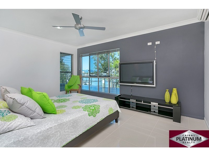 43 Riverside Parade, Trinity Park QLD 4879