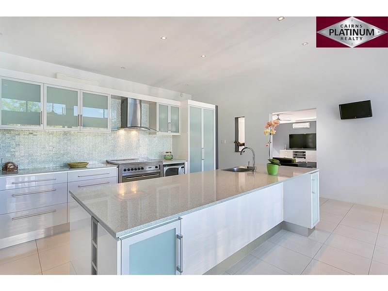 43 Riverside Parade, Trinity Park QLD 4879