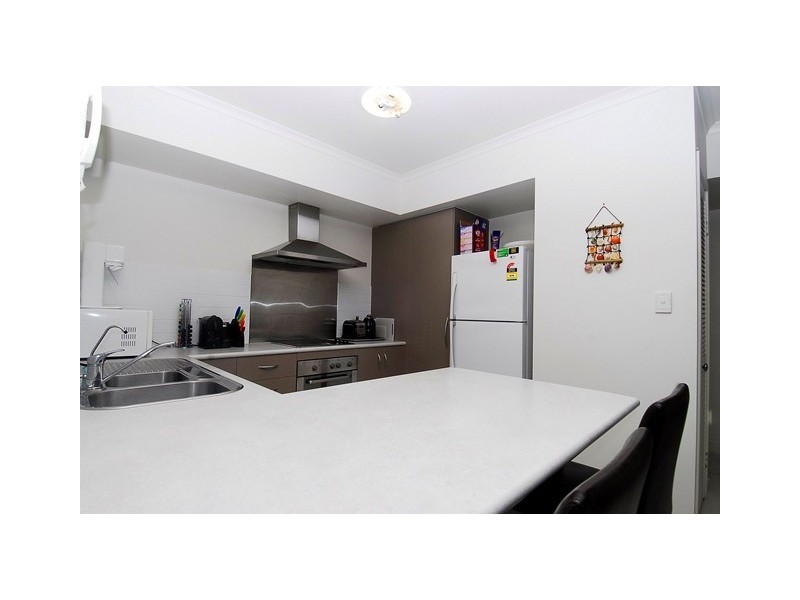 25 Digger Street, Cairns North QLD 4870