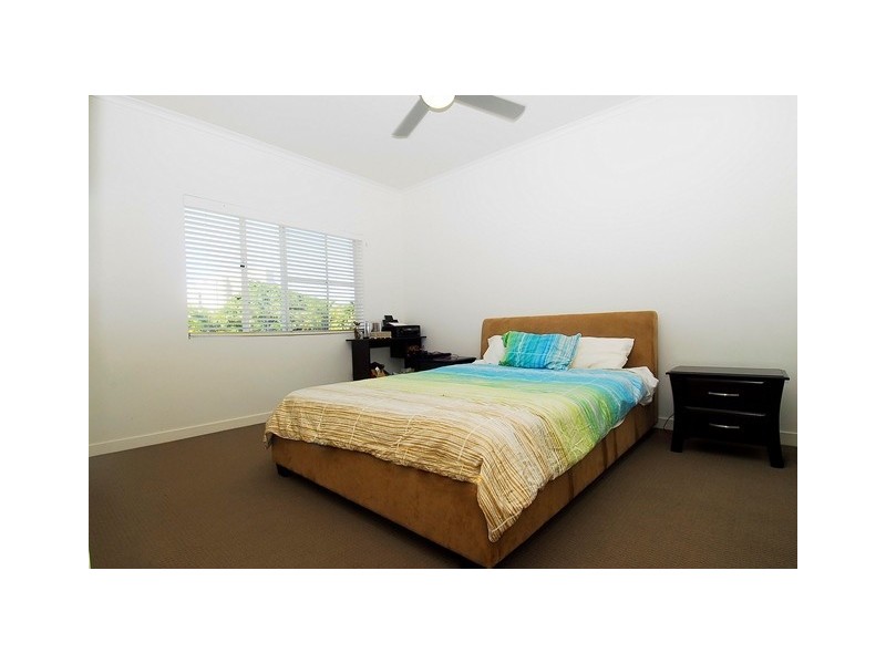 25 Digger Street, Cairns North QLD 4870