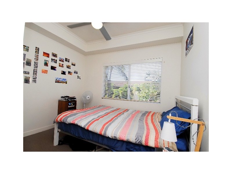 25 Digger Street, Cairns North QLD 4870