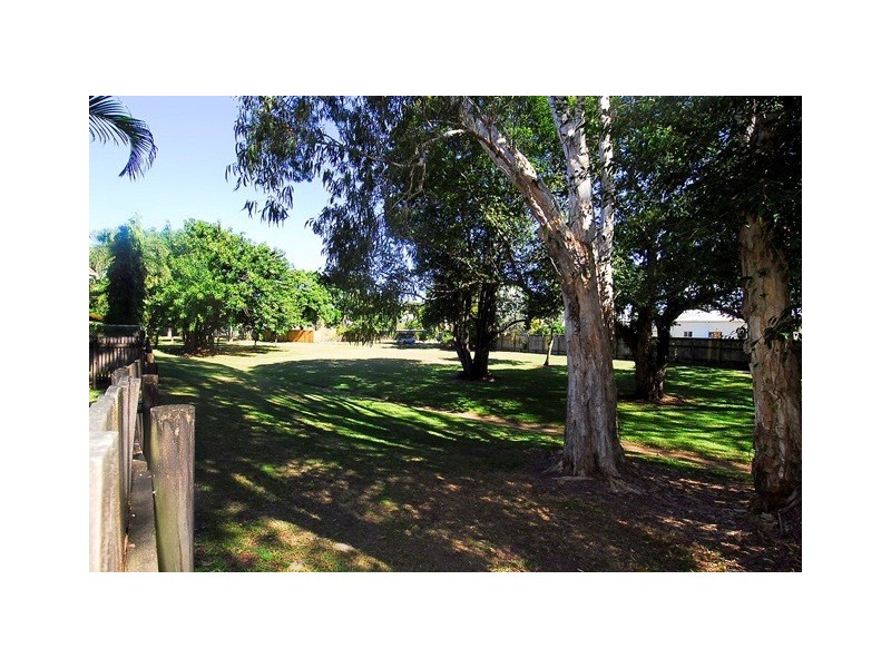 25 Digger Street, Cairns North QLD 4870