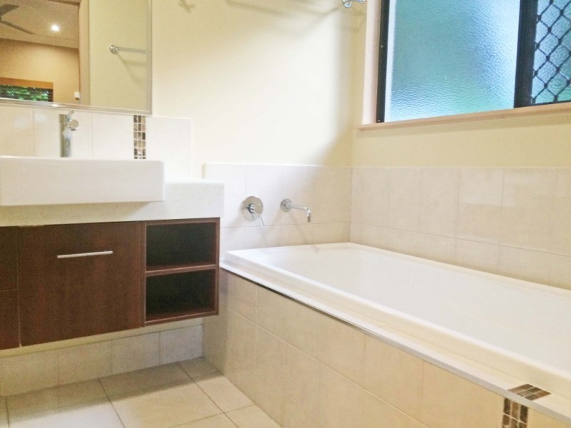 2/30 Lamb Street, Smithfield QLD 4878