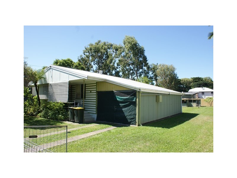 10 Olive Street, Manoora QLD 4870