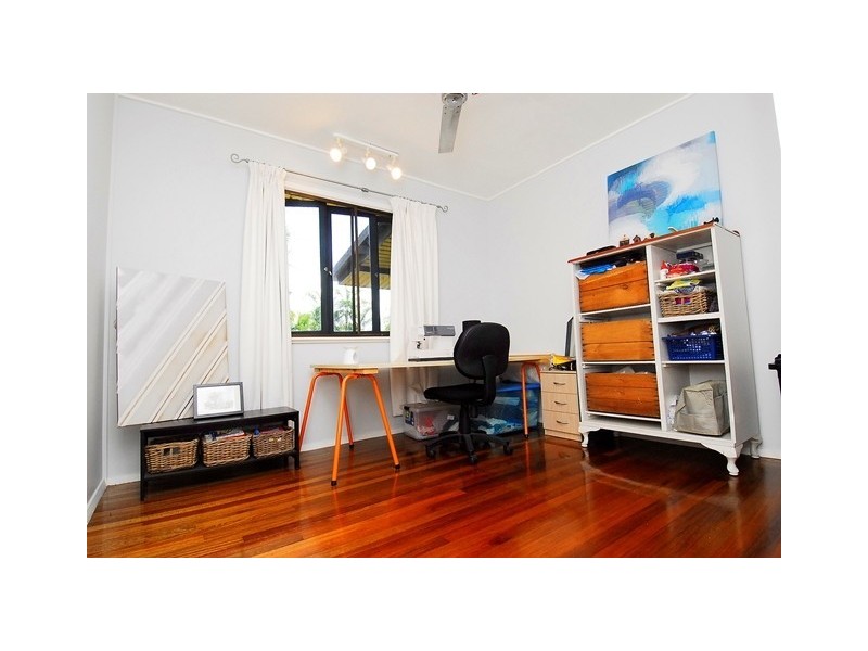 114 Wistaria Street, Holloways Beach QLD 4878