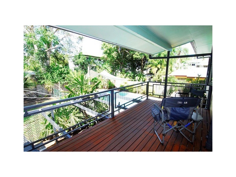 114 Wistaria Street, Holloways Beach QLD 4878