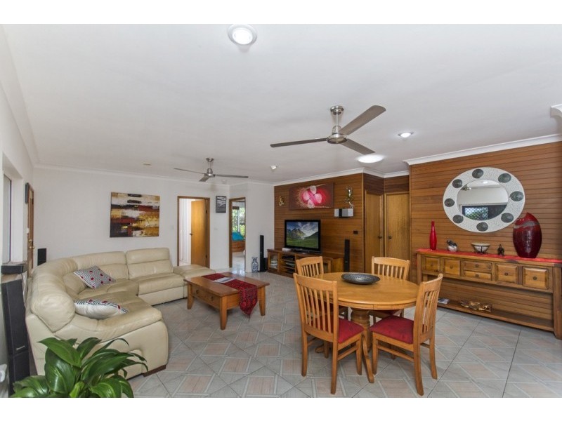 6 Summertime Cl, Trinity Park QLD 4879