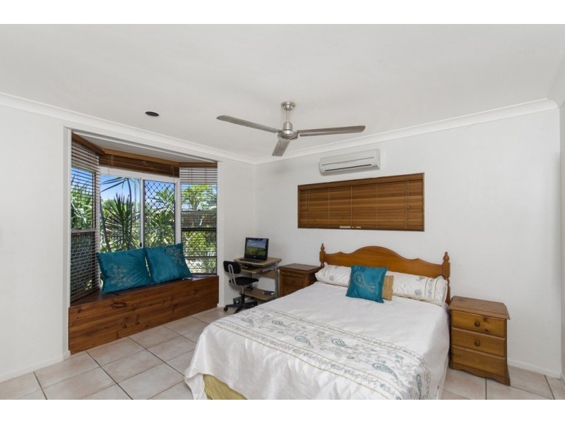 6 Summertime Cl, Trinity Park QLD 4879