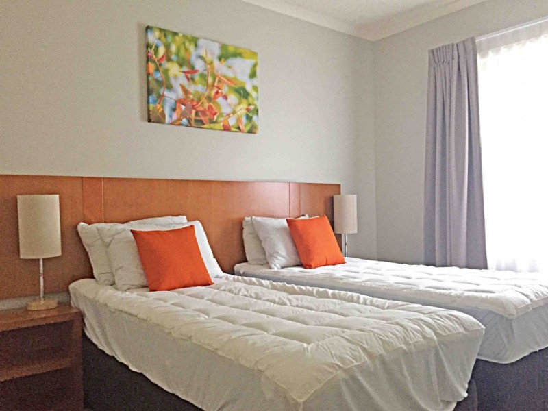 1303/2 GREENSLOPES STREET, Cairns North QLD 4870