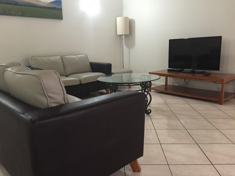 1303/2 GREENSLOPES STREET, Cairns North QLD 4870