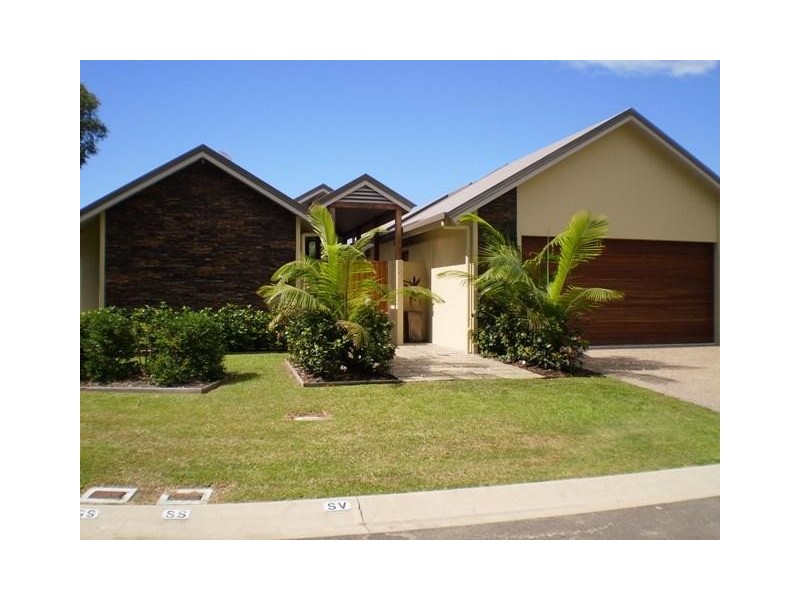 85 Ribbonwood Circuit, Palm Cove QLD 4879