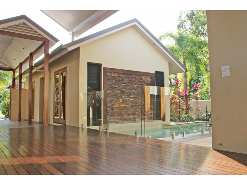 85 Ribbonwood Circuit, Palm Cove QLD 4879