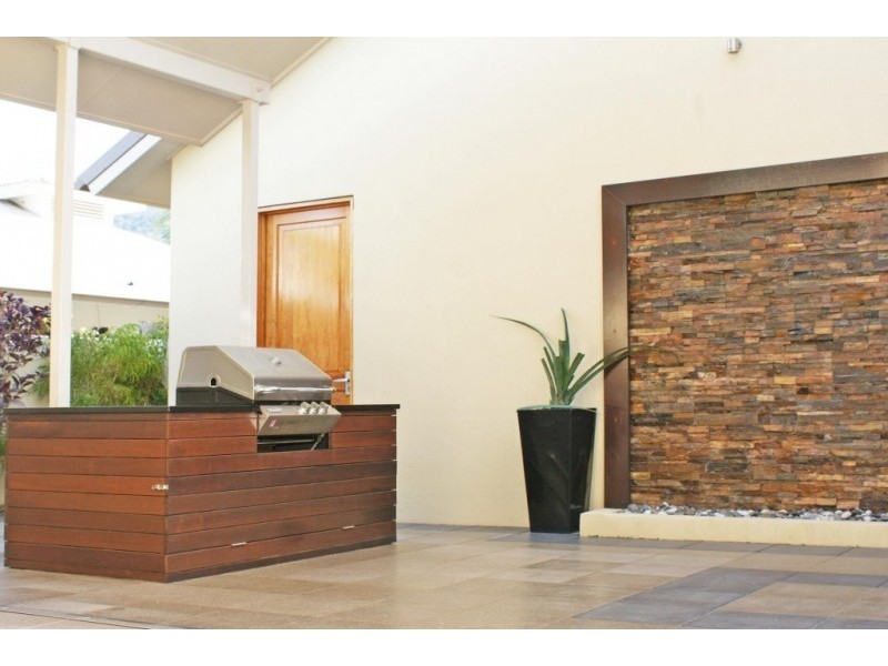 85 Ribbonwood Circuit, Palm Cove QLD 4879