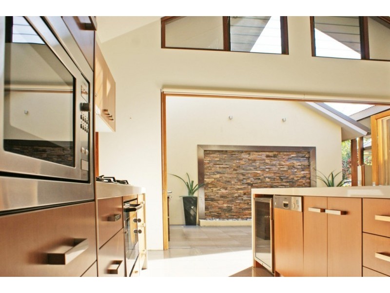 85 Ribbonwood Circuit, Palm Cove QLD 4879