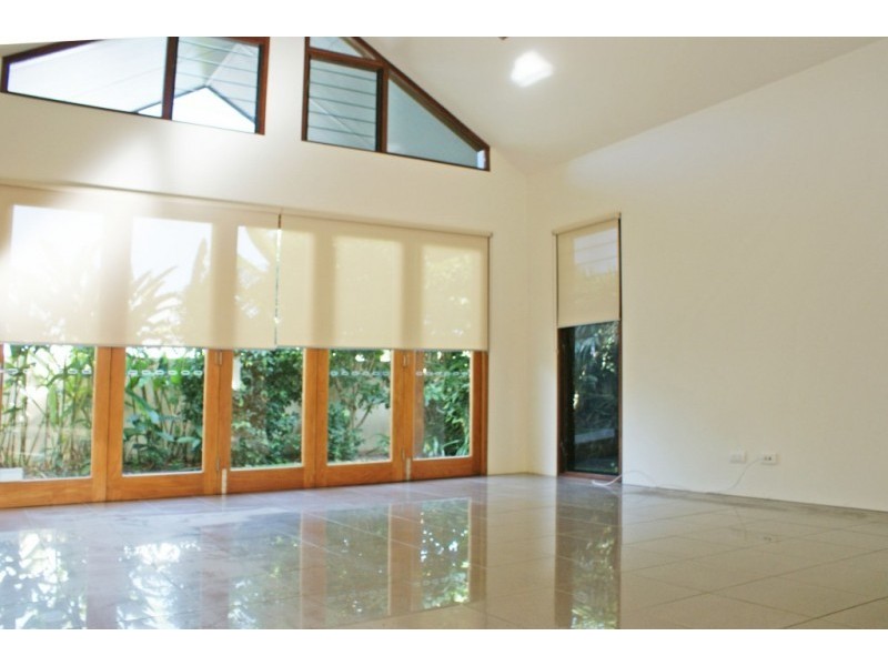 85 Ribbonwood Circuit, Palm Cove QLD 4879