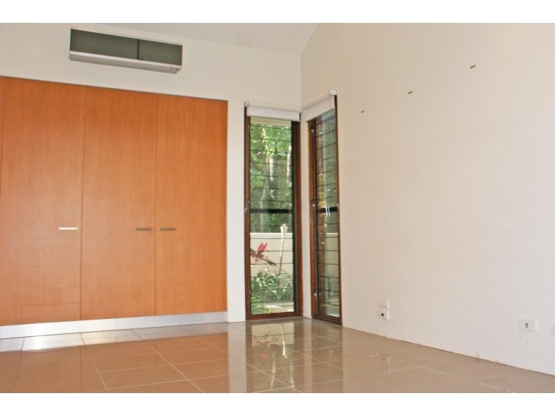 85 Ribbonwood Circuit, Palm Cove QLD 4879