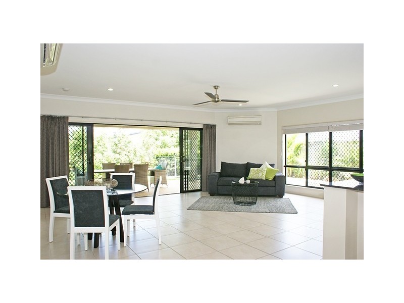 6 Barnacle Street, Trinity Beach QLD 4879