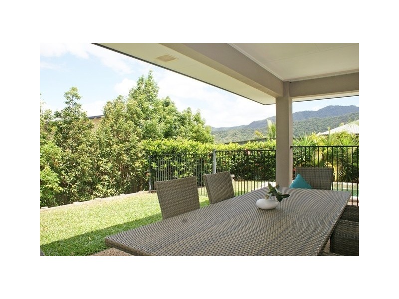 6 Barnacle Street, Trinity Beach QLD 4879