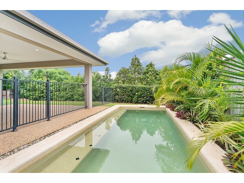 6 Barnacle Street, Trinity Beach QLD 4879