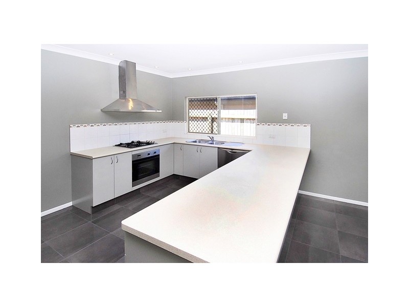 97 Cedar Road, Palm Cove QLD 4879