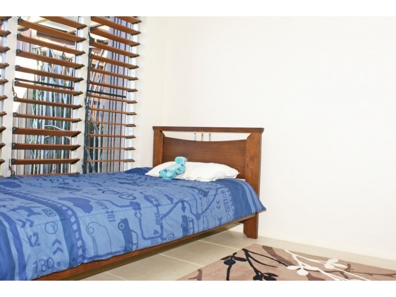 13 Hockey Ave, Smithfield QLD 4878