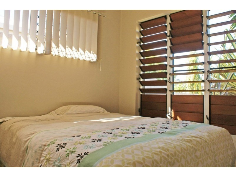 13 Hockey Ave, Smithfield QLD 4878