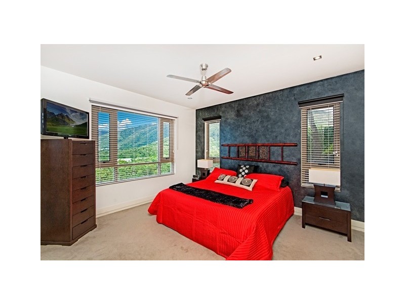 3/11 Colonel Cummings Drive, Palm Cove QLD 4879