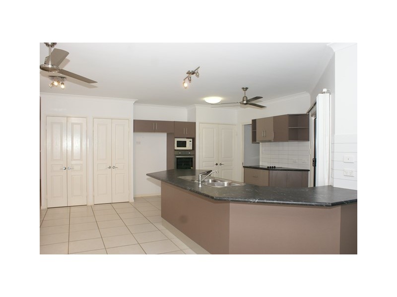 13 Bowline Close, Trinity Beach QLD 4879