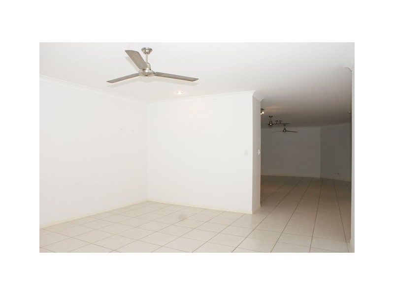 13 Bowline Close, Trinity Beach QLD 4879
