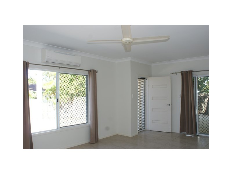 11B Morobe Close, Trinity Beach QLD 4879