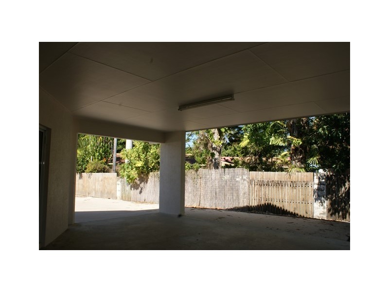 11B Morobe Close, Trinity Beach QLD 4879