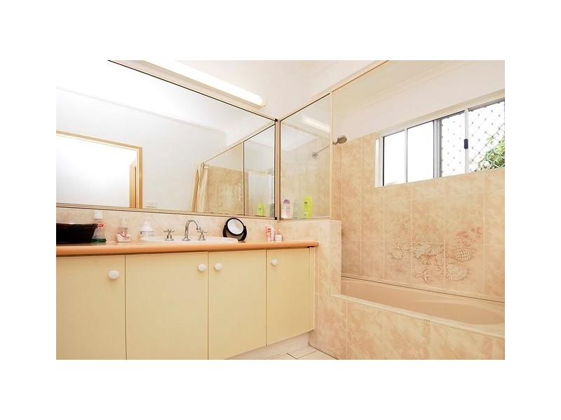4 Ellwood Close, Kewarra Beach QLD 4879