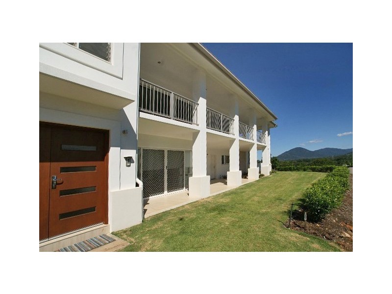 8 Wirrega Close, Caravonica QLD 4878