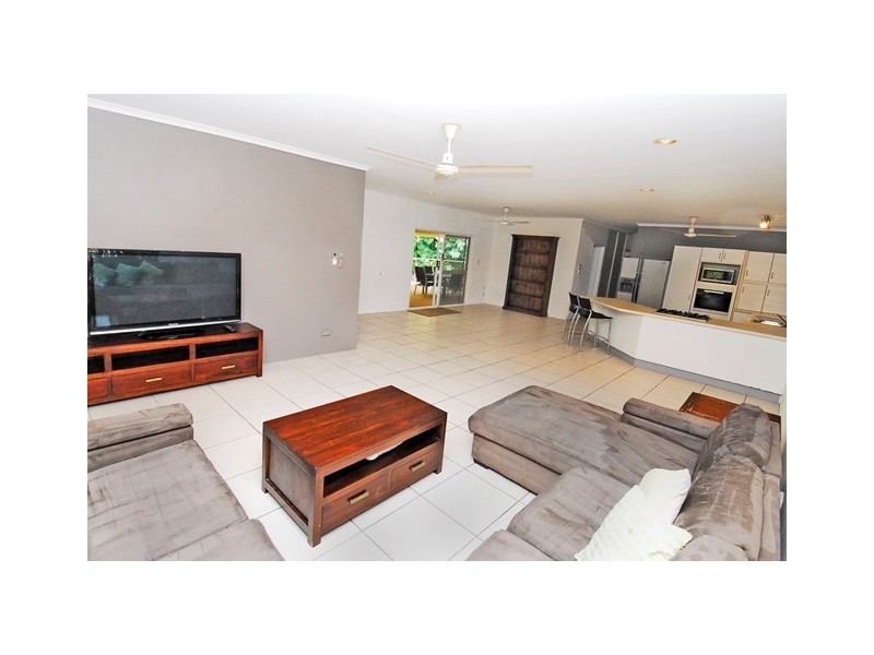 4 Bligh Close, Clifton Beach QLD 4879